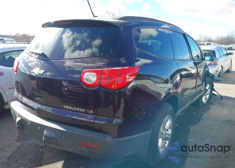 2010 Chevrolet Traverse Ls z USA, uszkodzony, nr VIN 1GNLREEDXAS128853